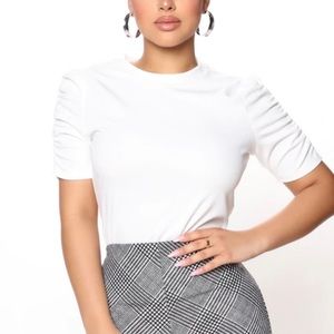 MAKE AN OFFER! White top from fashion nova